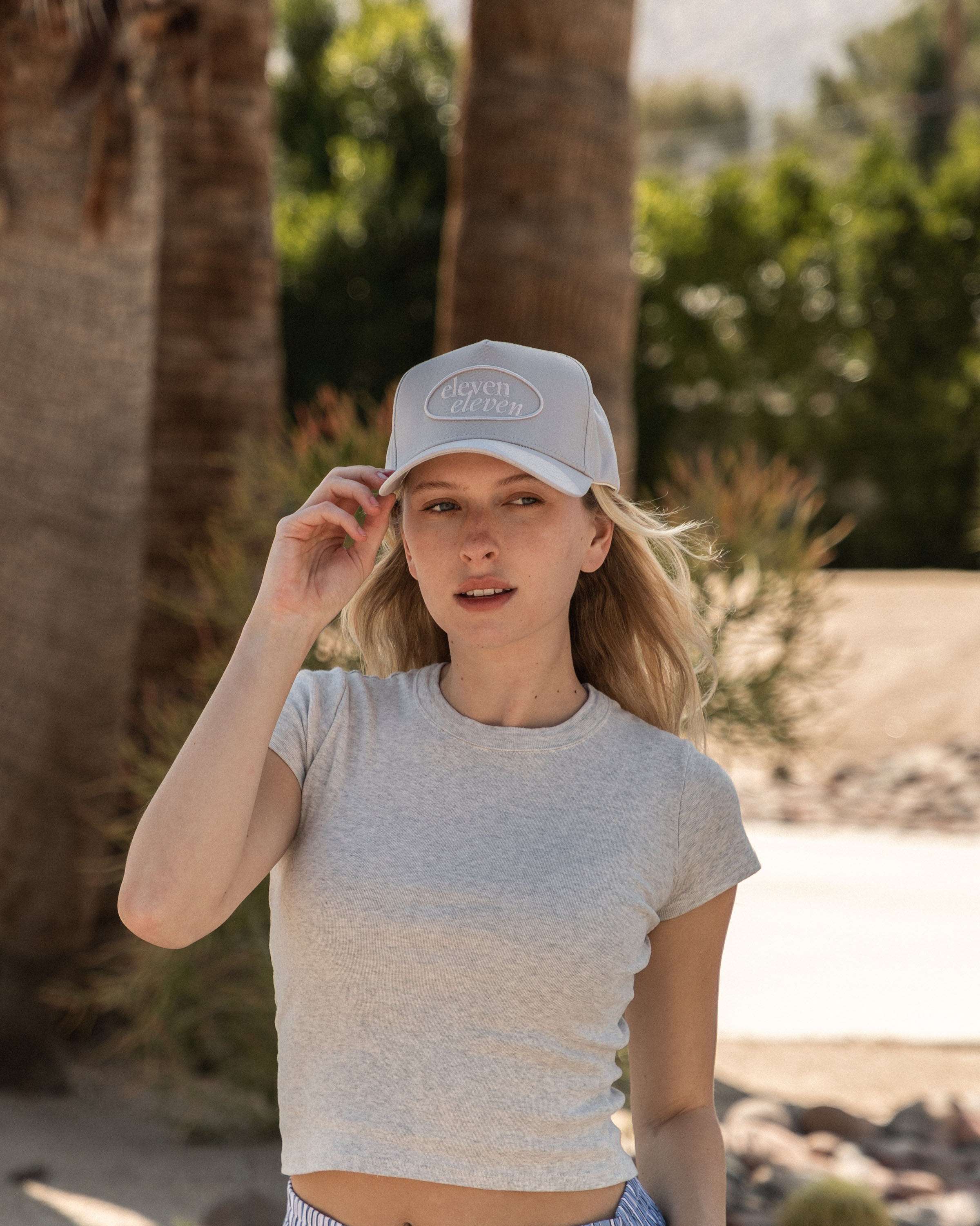 Classic Oval Trucker Cap (Gray)