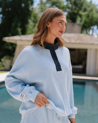 Long Sleeve Waffle Henley Mockneck
